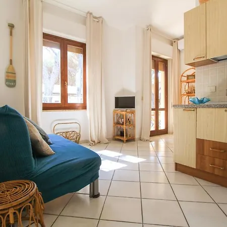 Apartment Sea And Nature, With Terrace In Marina