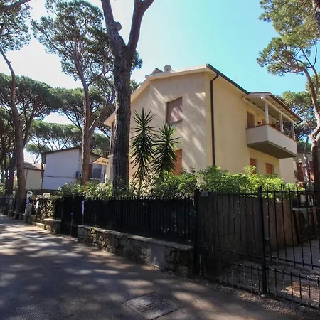Sea And Nature, With Terrace In Marina Apartment Marina di Grosseto