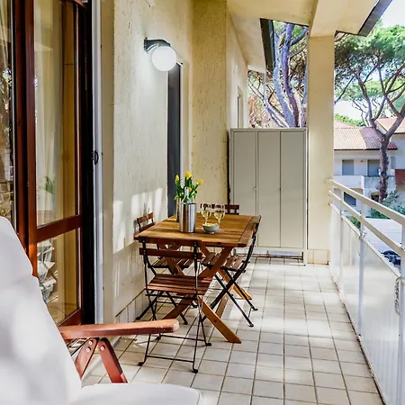 Apartment Sea And Nature, With Terrace In Marina